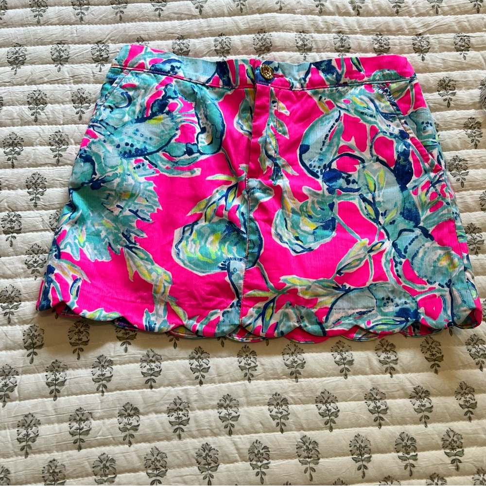 Lilly Pulitzer skirt with scalloped hem